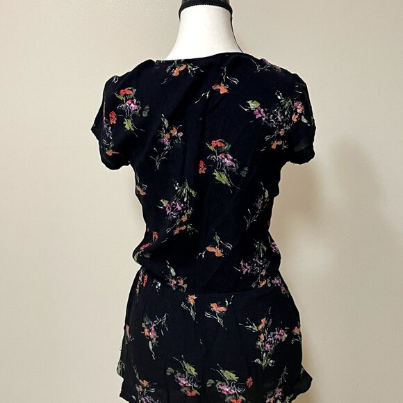 Mimi Chica floral romper ASO Lydia Martin - Picture 4 of 10